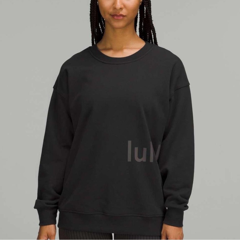 Lululemon black crew neck 🖤